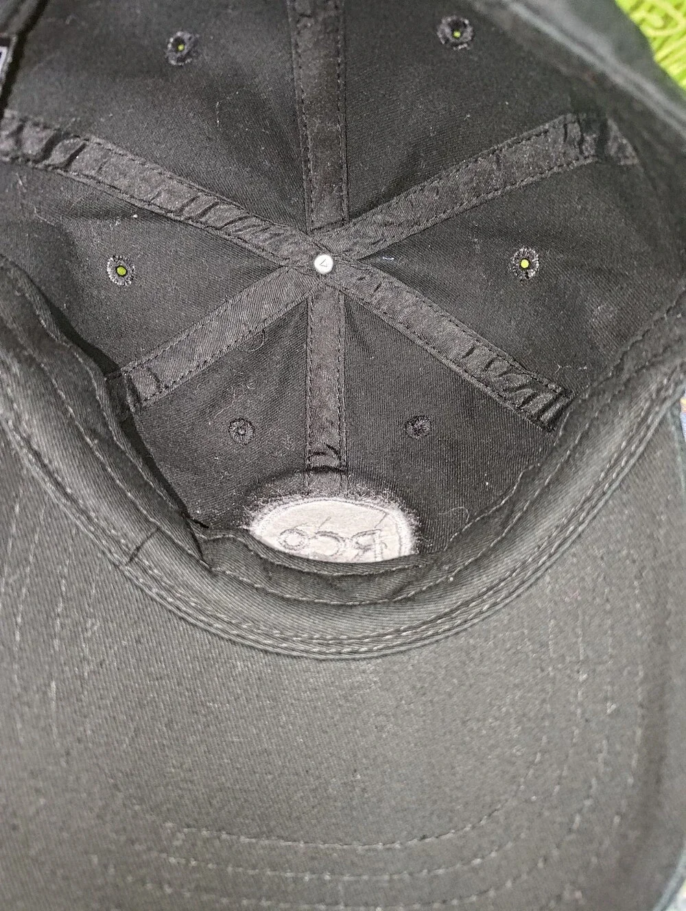 RCo Embroidered LogoTrucker Strap-on Hat Cap OSFM